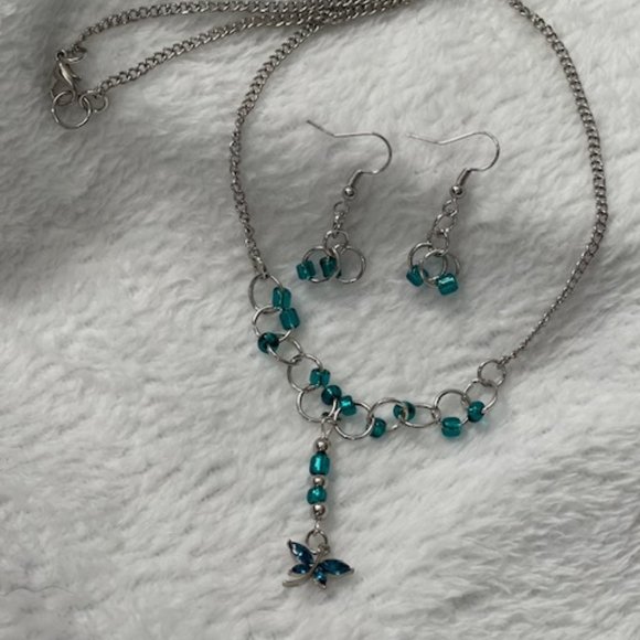 dragonfly necklace and earring set - Picture 1 of 1